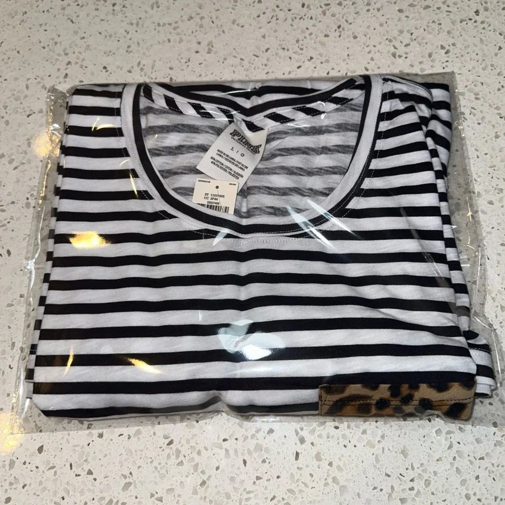 VS VICTORIAS SECRET PINK CREW SHORT SLEEVE POCKET TEE TOP BLACK WHITE LEOPARD L